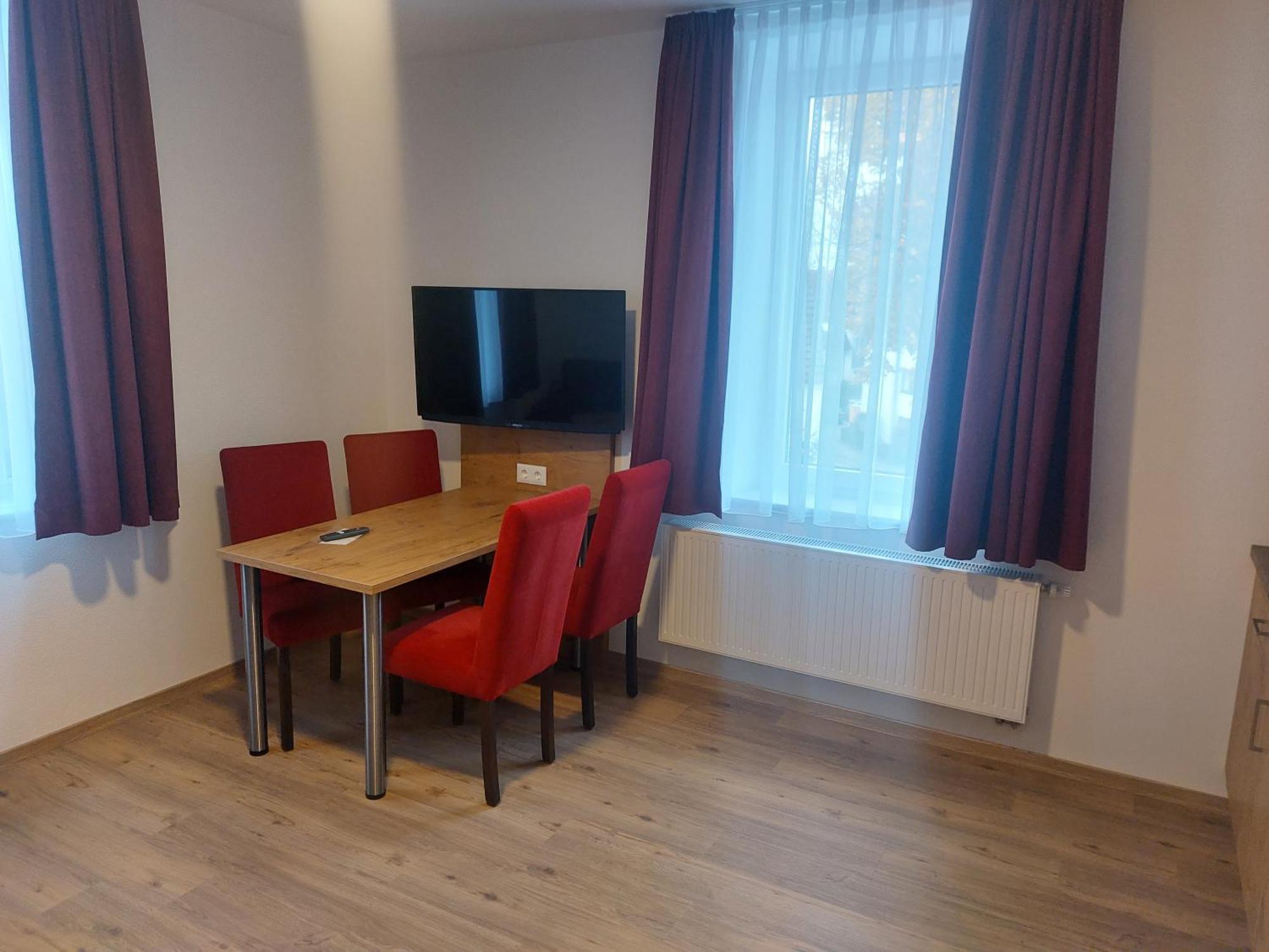Hotel Stern Gersthofen Εξωτερικό φωτογραφία