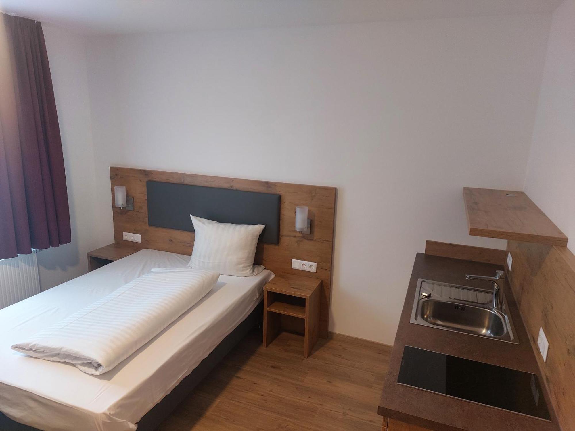 Hotel Stern Gersthofen Εξωτερικό φωτογραφία