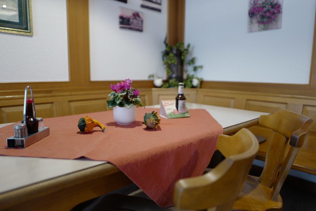 Hotel Stern Gersthofen Εξωτερικό φωτογραφία