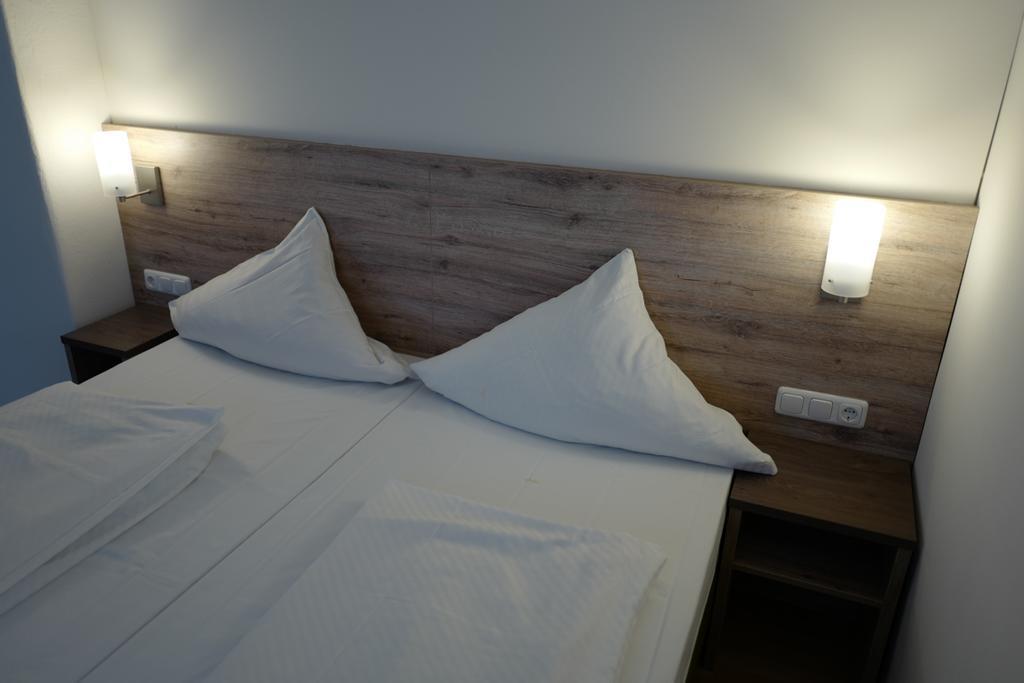 Hotel Stern Gersthofen Εξωτερικό φωτογραφία