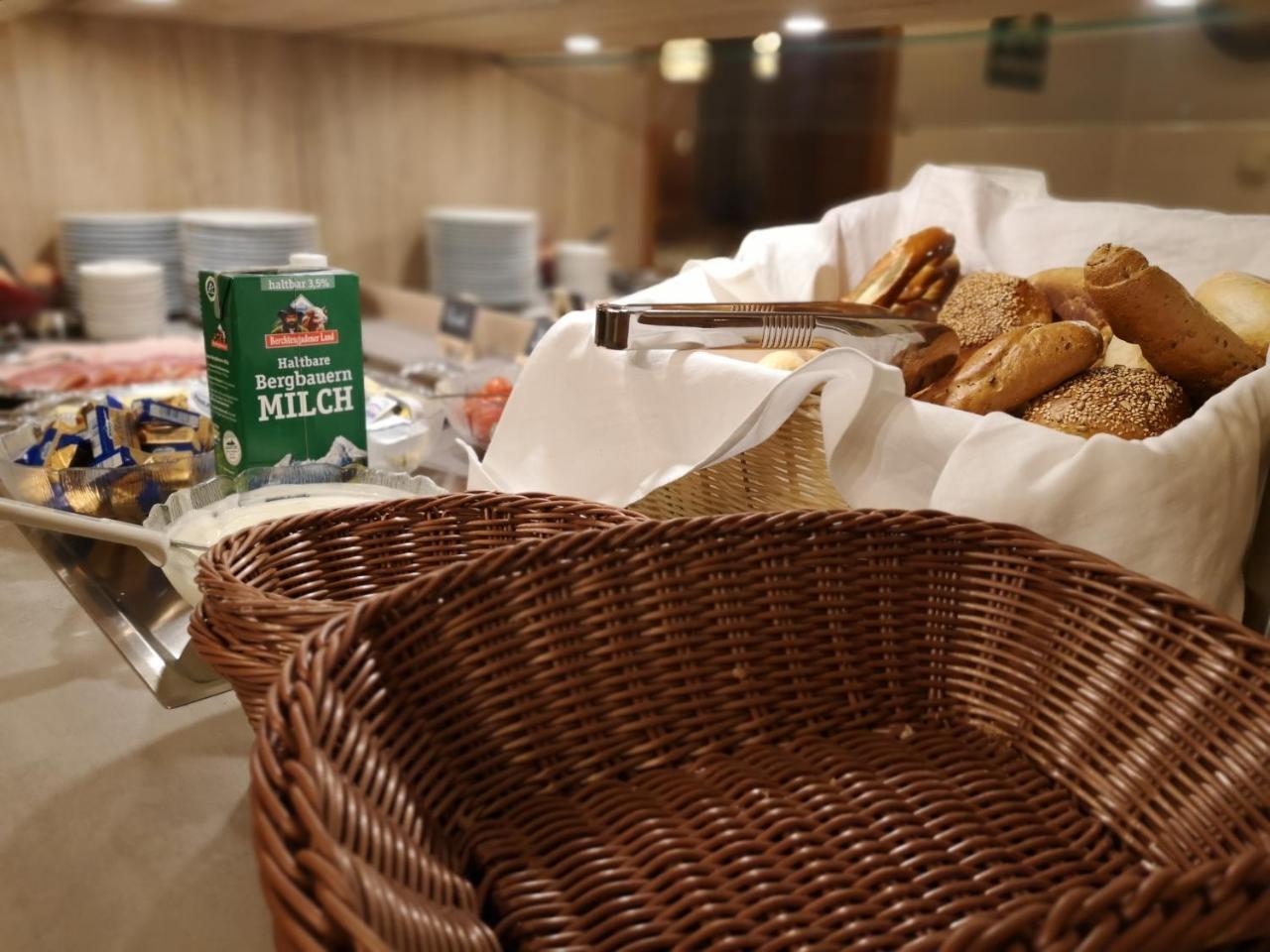 Hotel Stern Gersthofen Εξωτερικό φωτογραφία